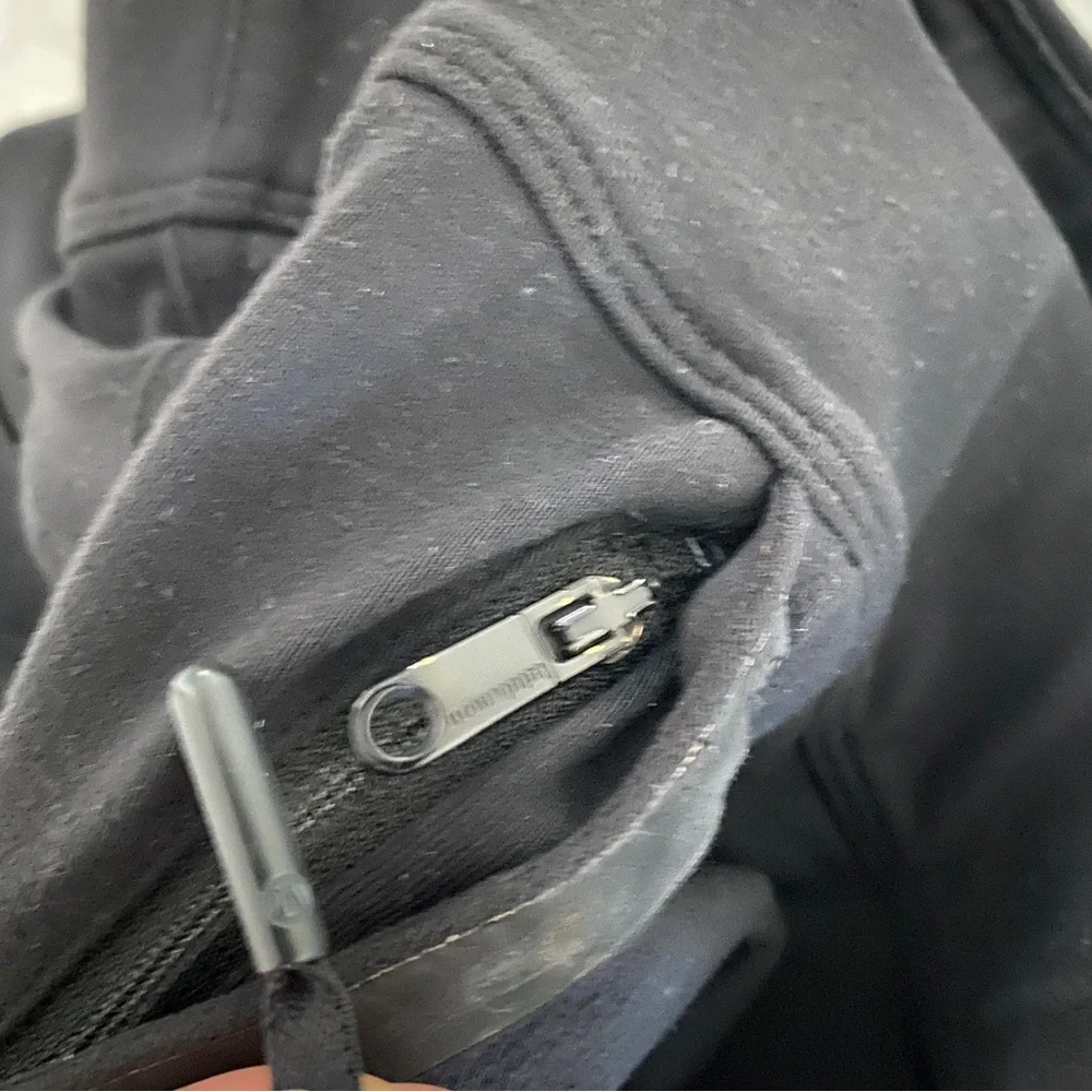 Lululemon black pants